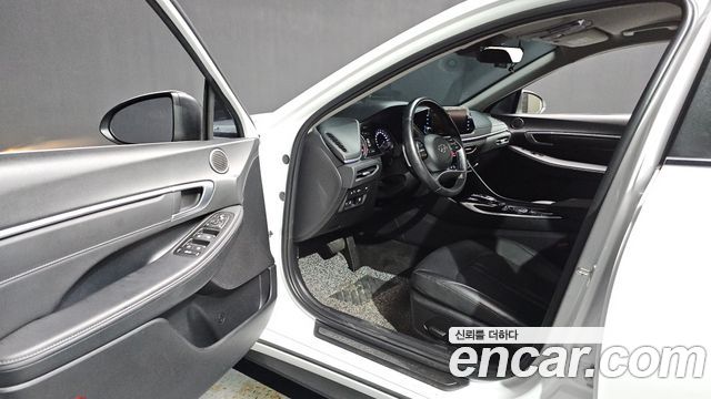 Hyundai Sonata (DN8) 2.0 LPG(rental car) Smart 2022 — фото 10
