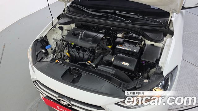 Hyundai Avante (AD) 1.6 GDI Value Plus 2018 — фото 6