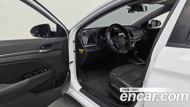Hyundai Avante (AD) 1.6 GDI Value Plus 2018 — фото 10