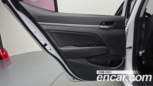 Hyundai Avante (AD) 1.6 GDI Value Plus 2018 — фото 25