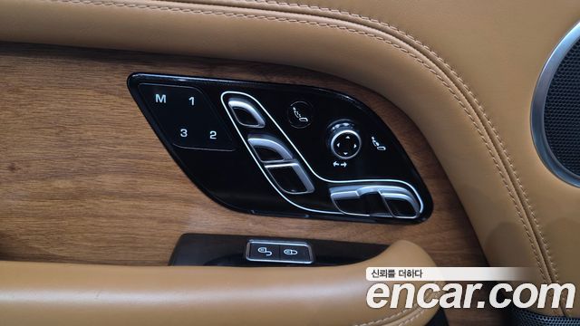 Land Rover Range Rover (IV) 4.4 SDV8 AB LWB DIESEL 2019 — фото 14