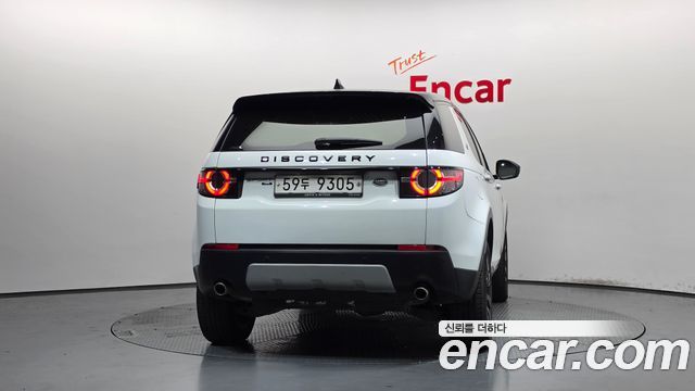Land Rover Discovery Sport 2.0 TD4 HSE Luxury 2017 — фото 4