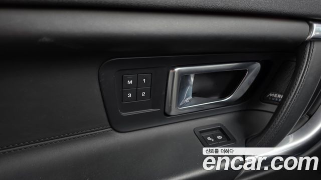 Land Rover Discovery Sport 2.0 TD4 HSE Luxury 2017 — фото 18