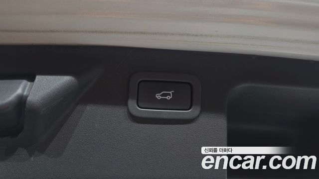 Land Rover Discovery Sport 2.0 TD4 HSE Luxury 2017 — фото 19