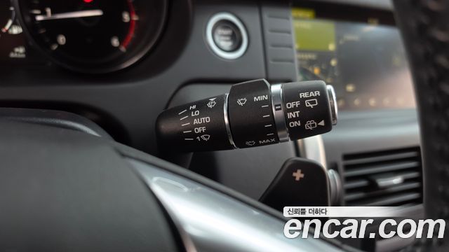 Land Rover Discovery Sport 2.0 TD4 HSE Luxury 2017 — фото 27