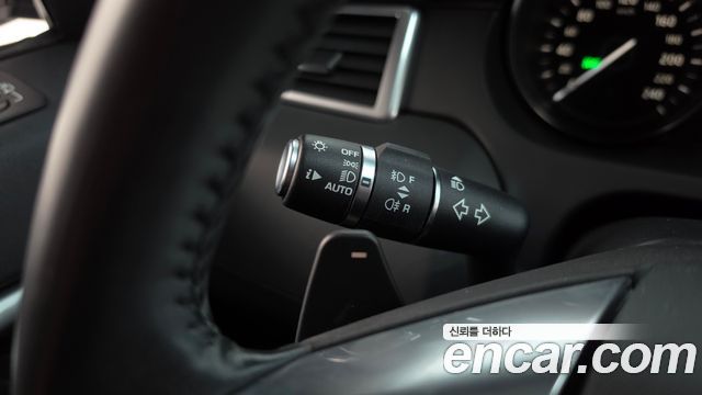 Land Rover Discovery Sport 2.0 TD4 HSE Luxury 2017 — фото 29