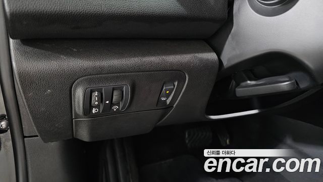 Renault Korea SM6 2.0 GDe SE 2019 — фото 15