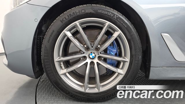 BMW 5 Series (G30) 530i xDrive M Sport Package Plus 2018 — фото 5