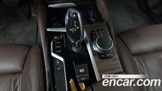BMW 5 Series (G30) 530i xDrive M Sport Package Plus 2018 — фото 9
