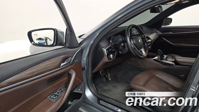 BMW 5 Series (G30) 530i xDrive M Sport Package Plus 2018 — фото 10