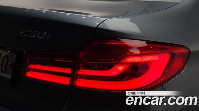 BMW 5 Series (G30) 530i xDrive M Sport Package Plus 2018 — фото 23