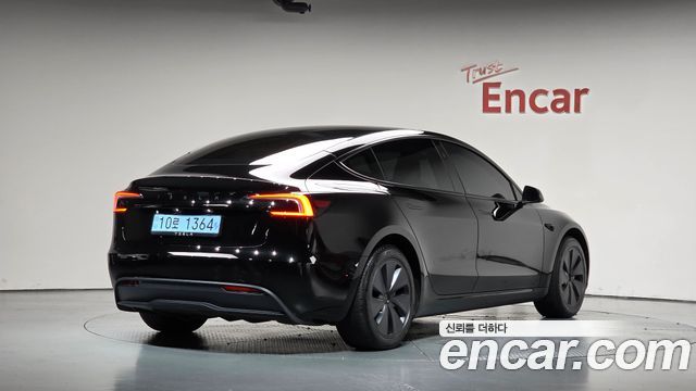 Tesla Model 3 Premium Long Range RWD 2026 — фото 2