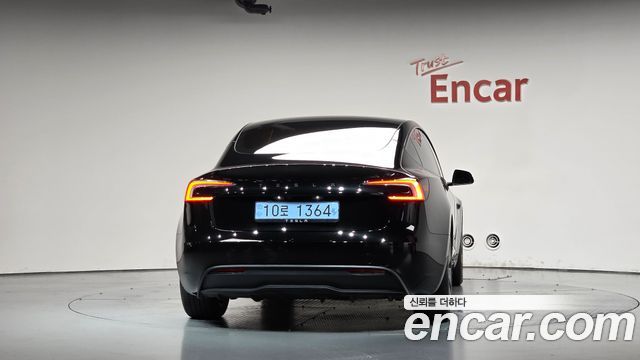 Tesla Model 3 Premium Long Range RWD 2026 — фото 4