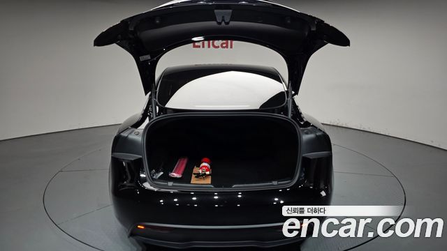 Tesla Model 3 Premium Long Range RWD 2026 — фото 20