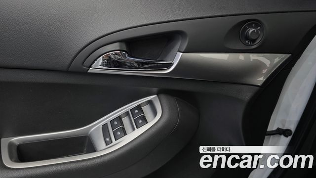 Chevrolet Orlando 2.0 Diesel LTZ Premium 2014 — фото 12
