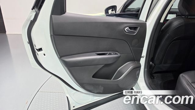 Renault Korea XM3 1.6 GTe LE 2023 — фото 25