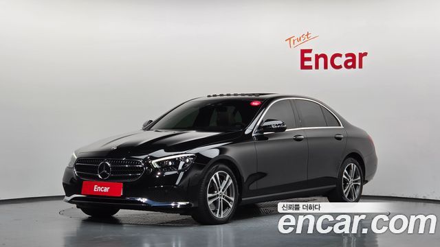 Mercedes-Benz E-Class (W213) E350 4MATIC Avantgarde 2022 — фото 1