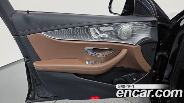 Mercedes-Benz E-Class (W213) E350 4MATIC Avantgarde 2022 — фото 24