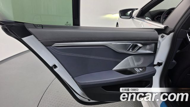 BMW 8 Series (G15) M850i xDrive Gran Coupe 2024 — фото 25