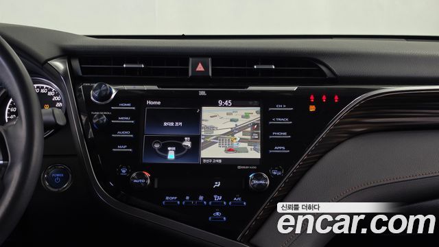 Toyota Camry (XV70) 2.5 XLE Hybrid 2019 — фото 14