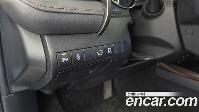Toyota Camry (XV70) 2.5 XLE Hybrid 2019 — фото 19