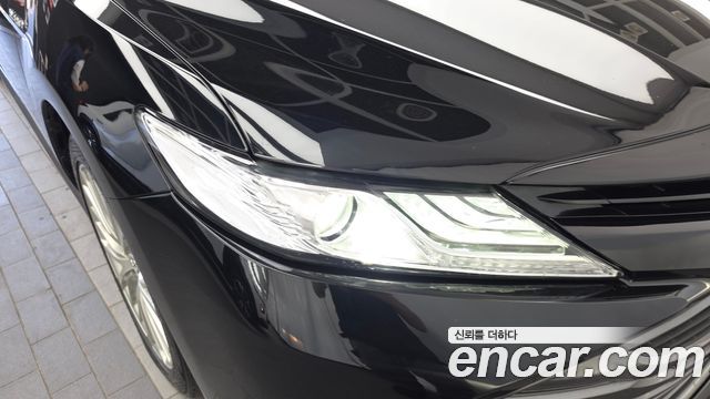 Toyota Camry (XV70) 2.5 XLE Hybrid 2019 — фото 22
