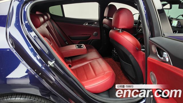 Kia Stinger 2.2 Diesel AWD Platinum 2020 — фото 11