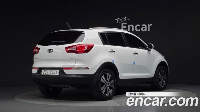 Kia Sportage R Diesel 2WD TLX High-Deluxe 2013 — фото 2