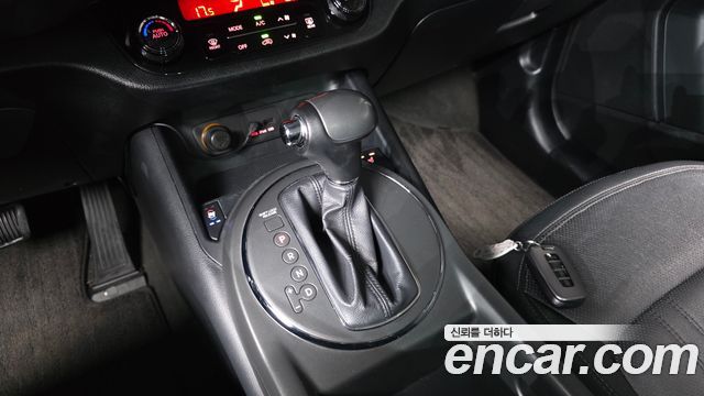Kia Sportage R Diesel 2WD TLX High-Deluxe 2013 — фото 9