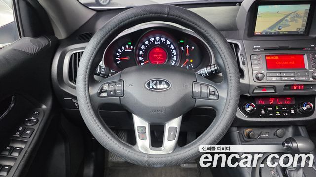 Kia Sportage R Diesel 2WD TLX High-Deluxe 2013 — фото 15