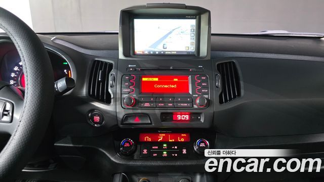 Kia Sportage R Diesel 2WD TLX High-Deluxe 2013 — фото 16