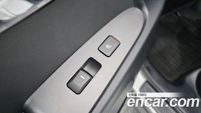 Kia Sportage R Diesel 2WD TLX High-Deluxe 2013 — фото 28