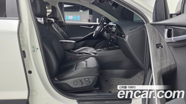 Kia Niro Signature 2023 — фото 11