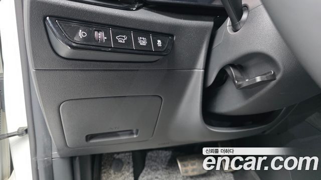 Kia Niro Signature 2023 — фото 18