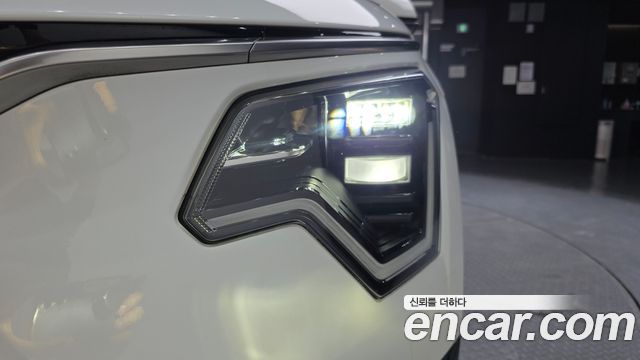Kia Niro Signature 2023 — фото 22