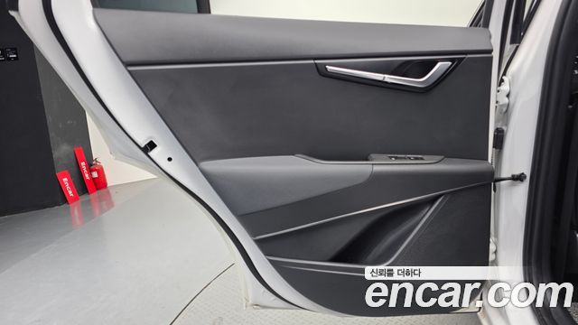 Kia Niro Signature 2023 — фото 25