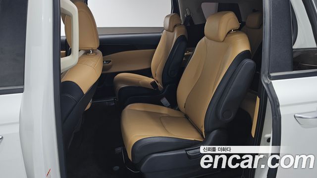 Kia Carnival (IV) Diesel 9-Seater Prestige 2023 — фото 12