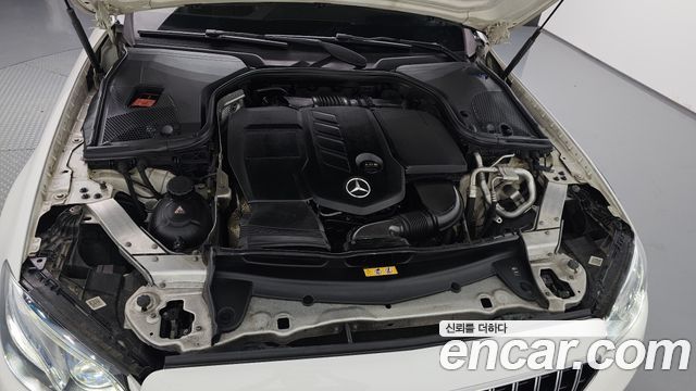 Mercedes-Benz E-Class (W213) E220d Avantgarde 2017 — фото 6