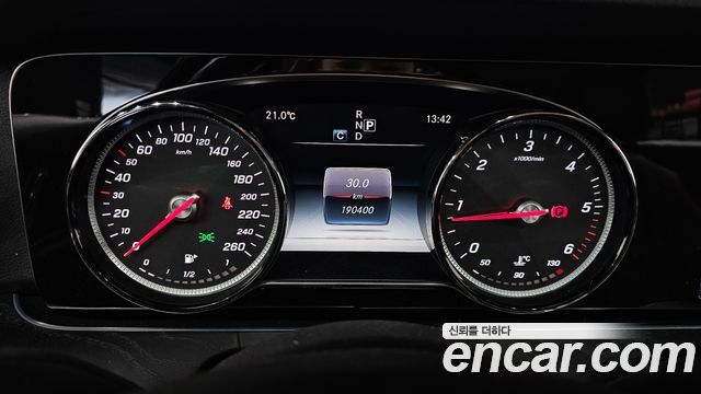 Mercedes-Benz E-Class (W213) E220d Avantgarde 2017 — фото 8