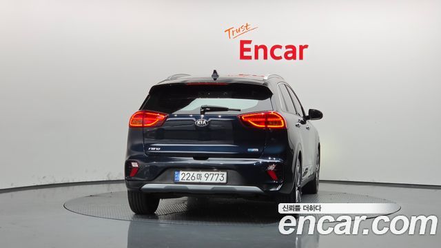 Kia Niro 1.6 HEV Noblesse Special 2020 — фото 4