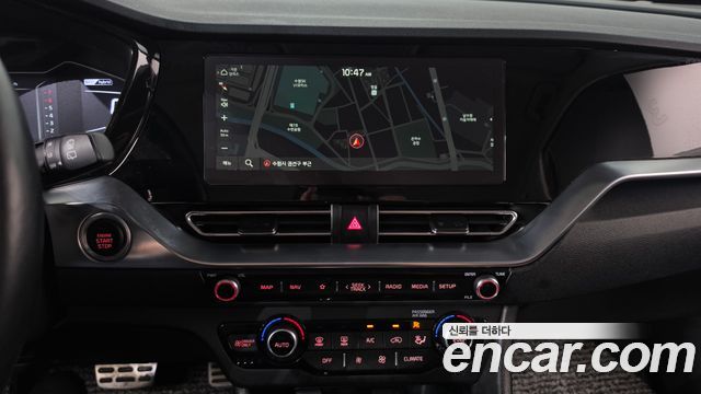 Kia Niro 1.6 HEV Noblesse Special 2020 — фото 12