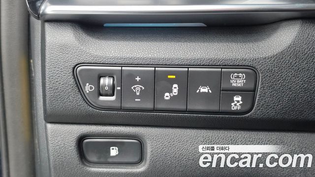Kia Niro 1.6 HEV Noblesse Special 2020 — фото 20