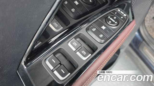 Kia Niro 1.6 HEV Noblesse Special 2020 — фото 28