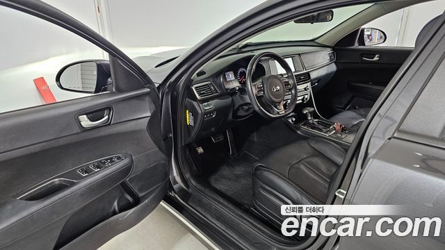 Kia K5 (II) 2.0 SX Style Edition 2018 — фото 10