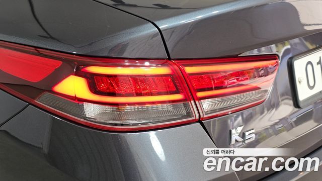 Kia K5 (II) 2.0 SX Style Edition 2018 — фото 23