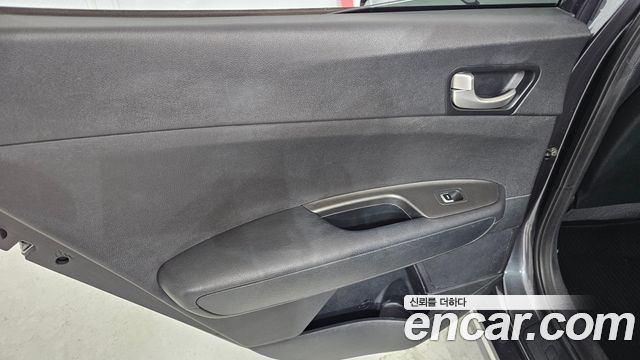 Kia K5 (II) 2.0 SX Style Edition 2018 — фото 25