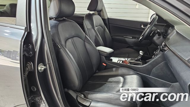 Kia K5 (II) 2.0 SX Style Edition 2018 — фото 26