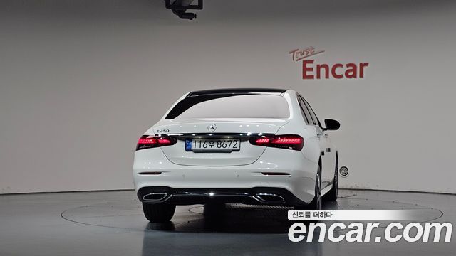 Mercedes-Benz E-Class (W213) E250 AMG Line 2023 — фото 4