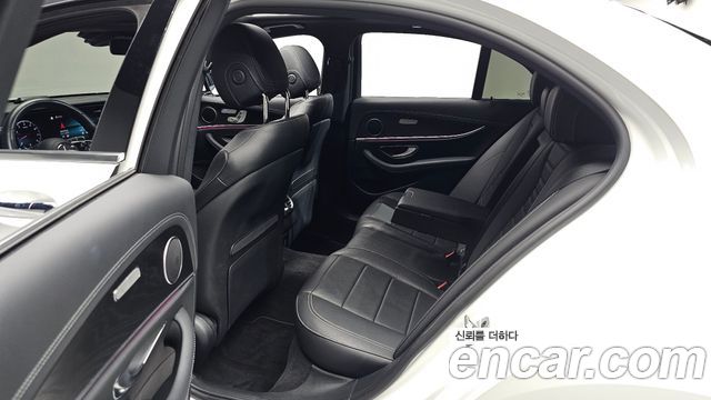 Mercedes-Benz E-Class (W213) E250 AMG Line 2023 — фото 11