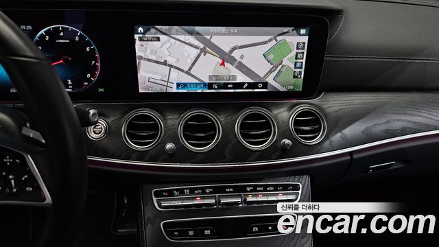 Mercedes-Benz E-Class (W213) E250 AMG Line 2023 — фото 14